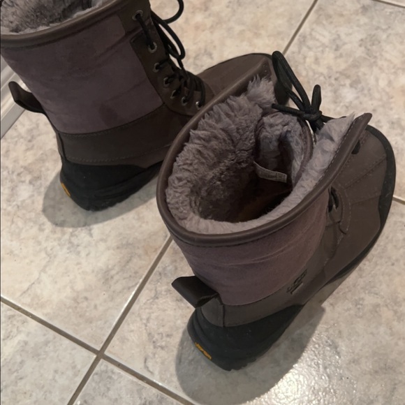 UGG boots men size 12 GREY - Picture 2 of 2